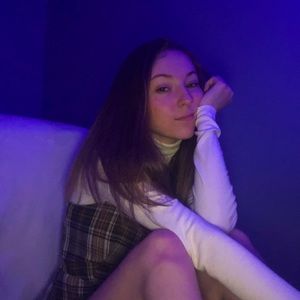 Meet your Posher, Avery